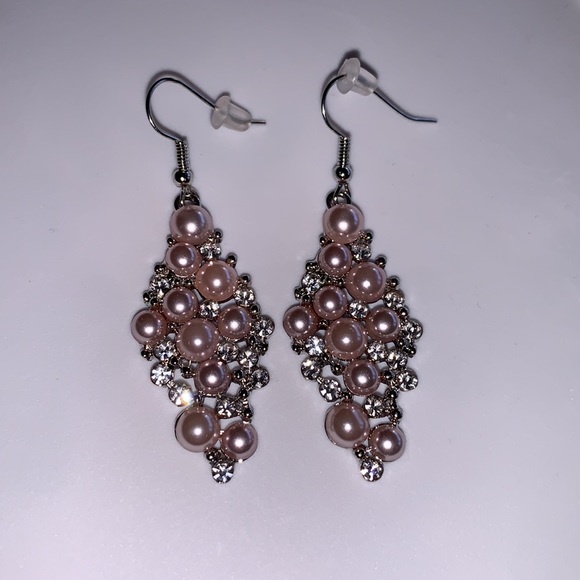Famous Fashion Pink Earrings - Picture 5 of 6